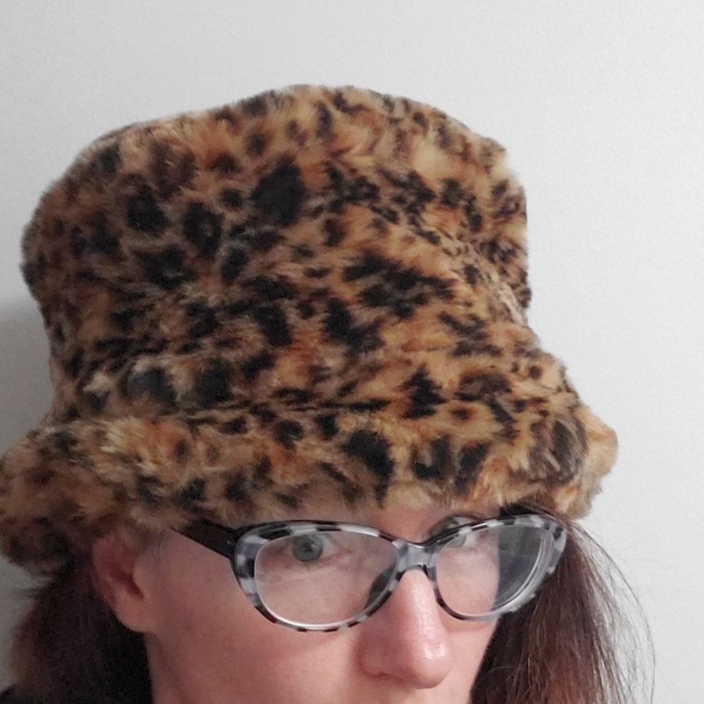Hat ...  Leopard print